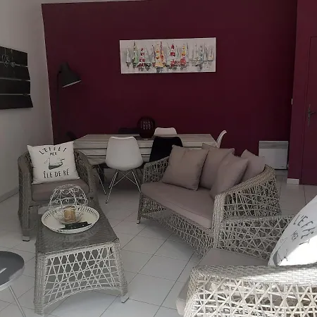 Charme Et Confort A St Martin De Re Avec Terrasse & Parking Apartament Saint-Martin-de-Ré